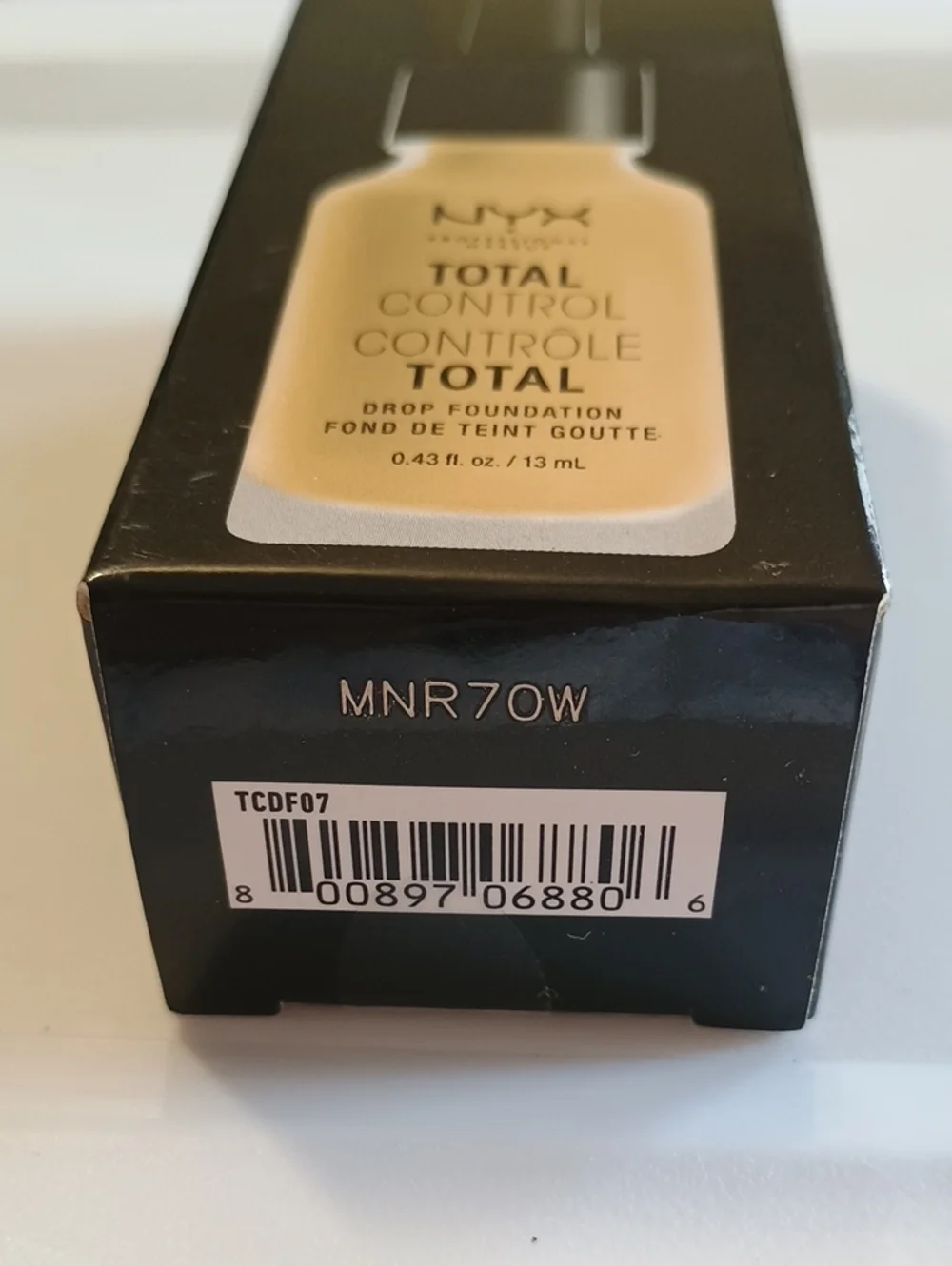 NYX Total Control Drop Foundation TCDF07 Natural